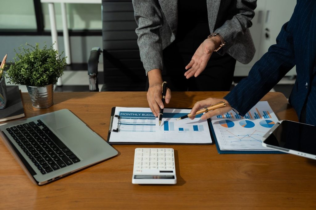 営業顧問と顧問契約を結ぶメリット